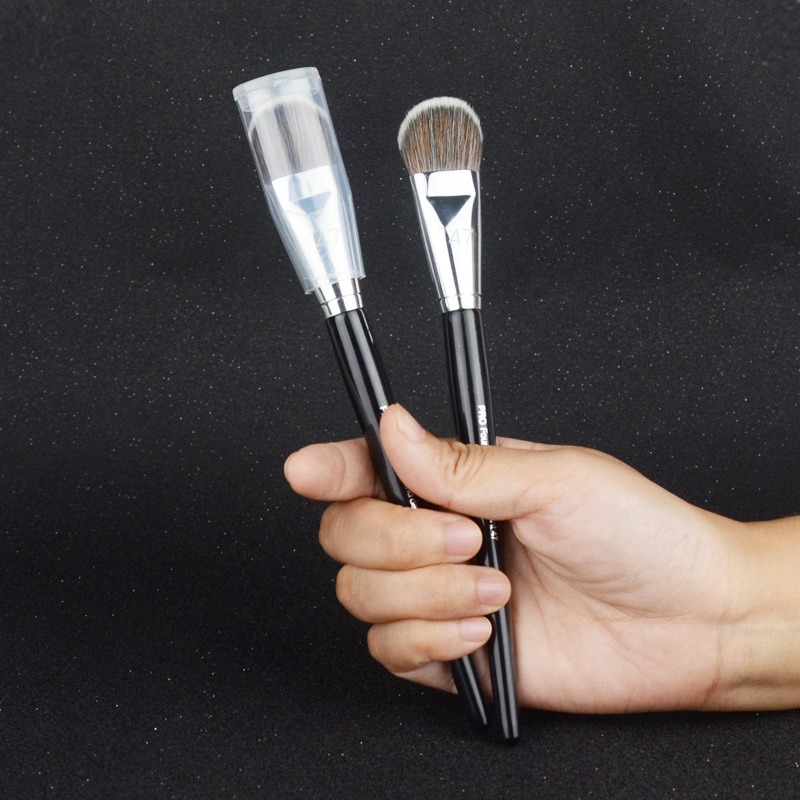 Foundation Brush 47 Foundation Brush