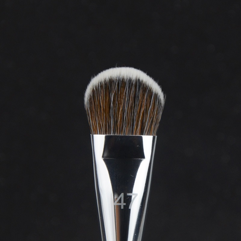 Front profile of Foundation Brush 47 with visible model number